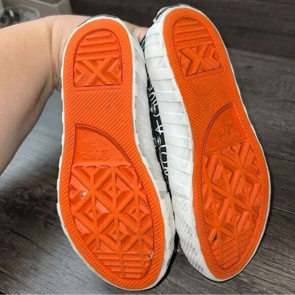 Converse Black Not A Chuck Taylor Hightop Streetwear Sneaker Sz 11 Child Unisex - Picture 8 of 9